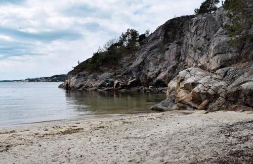 Risor House | 6 person holiday home in Søndeled