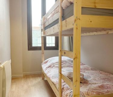 Bagnolet Apartment | #6 Petite Maison avec petit jardin proche du Métro