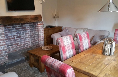 Forsbrook House | 6 Rock Dove Barn, Cevrswall