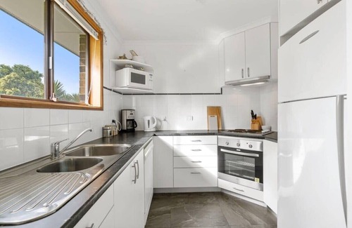 Encounter Bay House | 6 Simpson Rd Encounter Bay