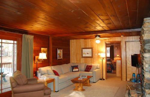 North Wawona House | 6 Squirrels Nest