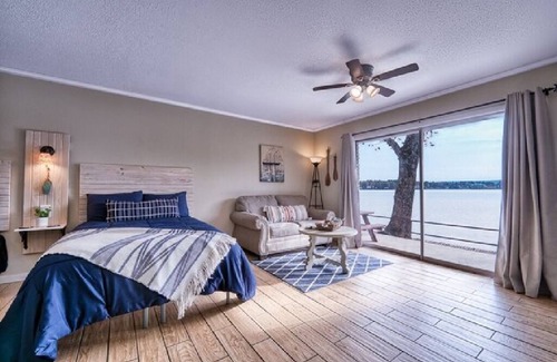 Hot Springs Hotel | #6 The Point - Double Bed Room