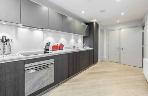 South Richmond Apartment | 6 The Quadrant - 1 bedroom apartment