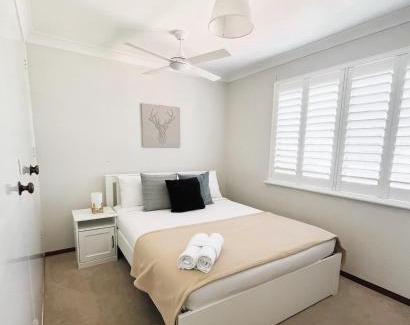 Scarborough House | 6 Tranquil Leafygreen Scarbbeach Townhse