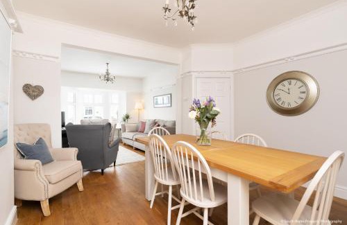 Mumbles House | 6 Woodville