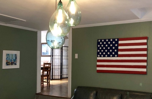 Northeast Virginia Beach Cottage | 60 Seconds 2 Beach (Duplex 2 of 2)