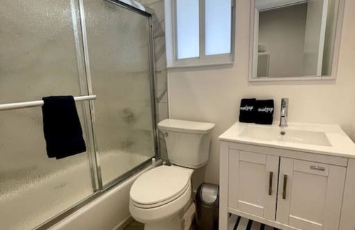 Little Ranches Apartment | 600 apt 11 · Tranquil Studio W/Parking 10 min to Beach/FLL