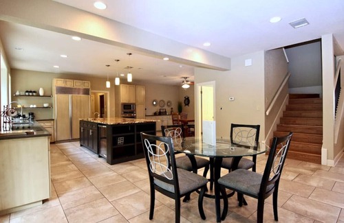 Martindale House | $600 OFF/NT! 4BR Riverfront – MDW in San Marcos!