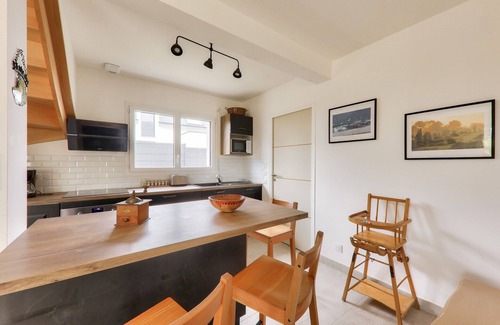 Saint-Pierre-Quiberon Ski Chalet | 600m from the beach, house for 8 with garden