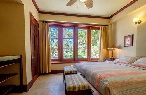 San Pedro Condo | 602 - 1st Floor Ocean View Suite