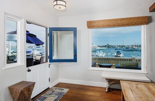 Balboa Island House | 608 S Bayfront