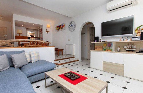 Pals Apartment | 65 m² Apartment ∙ 2 bedrooms ∙ 4 guests