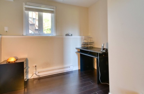 Notre-Dame-des-Laurentides House | #650 - Townhome in Charlesbourg with pool, BBQ, and parking