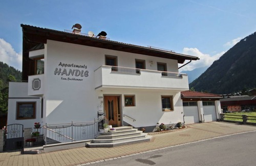 Ried im Oberinntal Apartment | 67 m² Apartment ∙ 2 bedrooms ∙ 6 guests