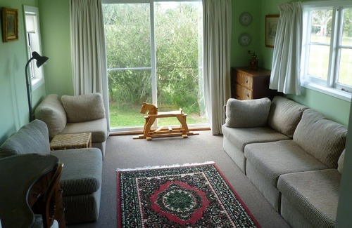 Bendemeer Cottage | 687, Watsons Ck Rd Bendemeer.