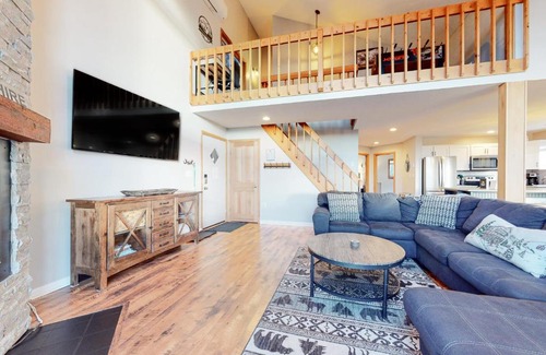 Jackson Hotel | 6B-2 Summit Vista