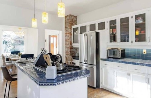 West Queen Anne House | 6B3B Luxury Home! Sleeps 20! Beautiful Views!