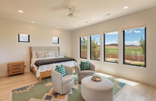 St. George House | 6th Hole Getaway