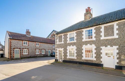 Holt House | 7 Albert Street