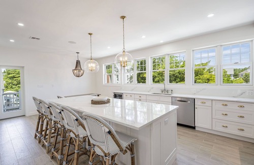 Point Pleasant Beach House | 7 Bed/4 Bath, Salt Water Pool, Walk to beach/boardwalk