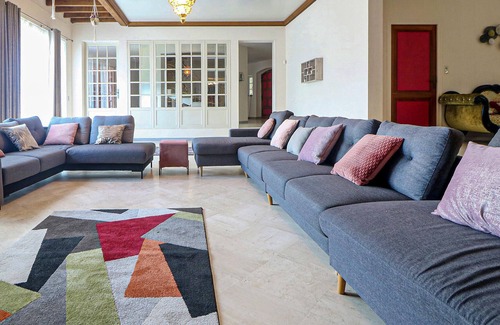 Vierzon House | 7 bedroom accommodation in Vierzon