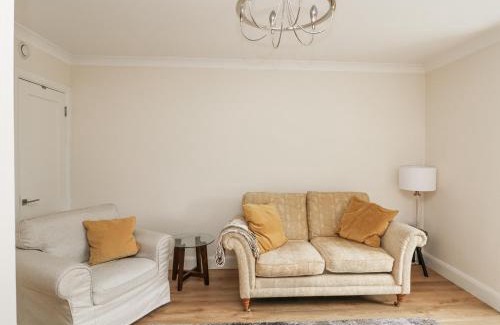 Dundrum Apartment | 7 Belfort Court