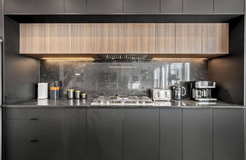 Calgary House | 7 BR Luxury Home » Central AC » 100` Projector