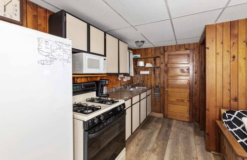 Chippewa Lake Cabin | 7 Cabins & A House on Chippewa Lake