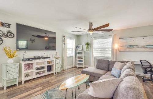 Panama City Apartment | 7 Mi PCB Beaches, Bays and Sunsets Florida Apt