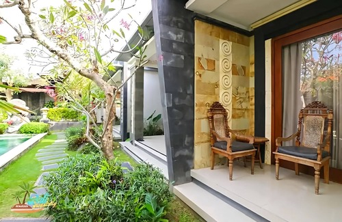 Sanur Villa | 7 Minute Walk to The Sanur Beach. 1 BR Cozy and close to night Market food