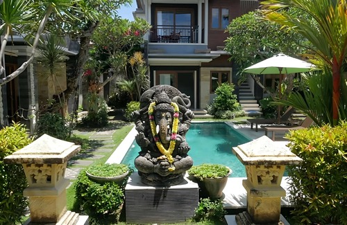 Sanur Villa | 7 Minute Walk to The Sanur Beach. 1 BR Cozy and close to night Market food