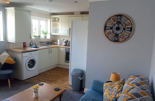 Bodmin Apartment | 7 Nt Discounted Apt In Central Bodmin Free Parking