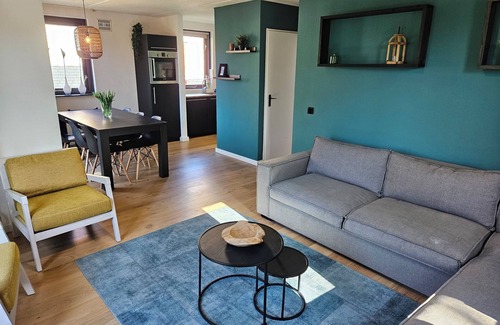 Ewijk House | 7 pers house -playground/room, fireplace, porch, close to lake & park facilities