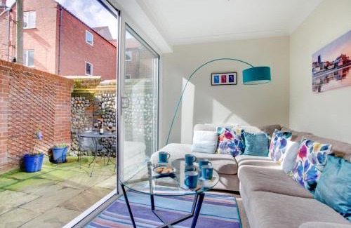 Cromer House | 7 Sea Mews