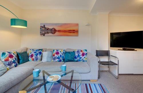 Cromer House | 7 Sea Mews