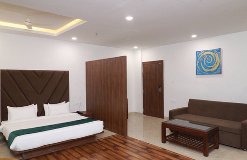 Jabalpur Hotel | 7 VACHAN LAWNS AND BANQUET