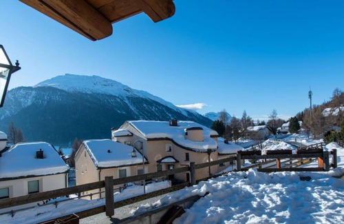 La Punt-Chamues-ch Apartment | 70 m² Apartment ∙ 2 bedrooms ∙ 4 guests