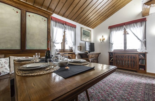 Cortina d'Ampezzo Historic Centre Apartment | 70 m² Apartment ∙ 2 bedrooms ∙ 6 guests