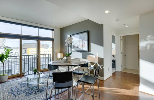 Pearl District Apartment | 70 m² Apartment ∙ 1 bedroom ∙ 3 guests