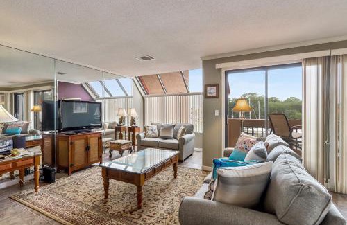 Shelter Cove House | 7122 Harbourside I