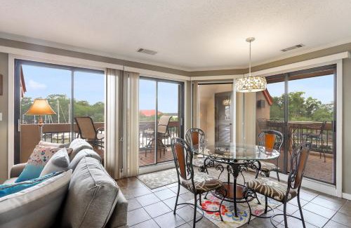 Shelter Cove House | 7122 Harbourside I