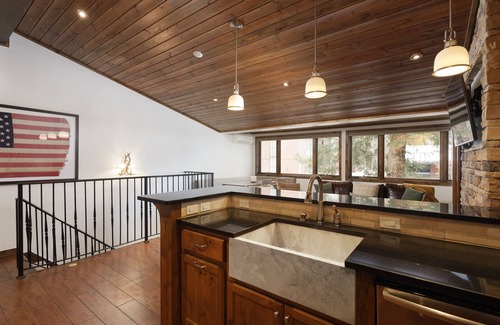 Aspen Condo | 718 S. Mill St. Fasching Haus #4 3 Bedroom Condo by RedAwning