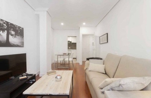 Malasana Apartment | 72 m² Apartment ∙ 1 bedroom ∙ 4 guests