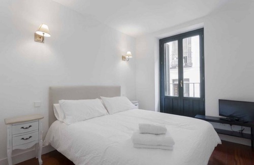 Malasana Apartment | 72 m² Apartment ∙ 1 bedroom ∙ 4 guests