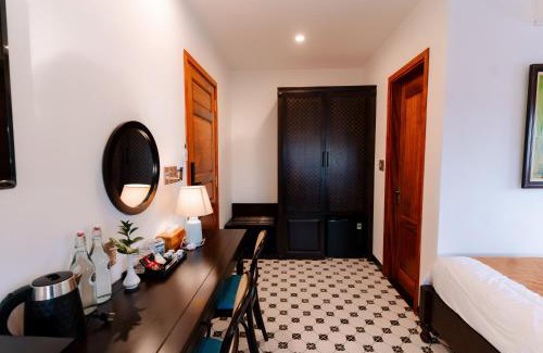 Hue Hotel | 75 Garden INN