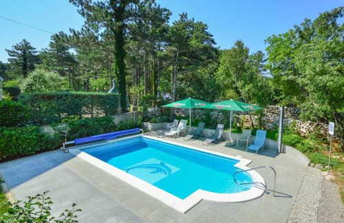 Jadranovo Apartment | 77 m² Apartment ∙ 2 bedrooms ∙ 6 guests