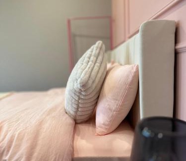 London Borough of Bexley House | 77Co-Guesthouse by Bexleyheath
