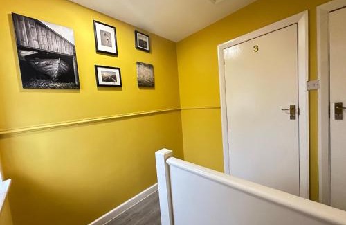 London Borough of Bexley House | 77Co-Guesthouse by Bexleyheath