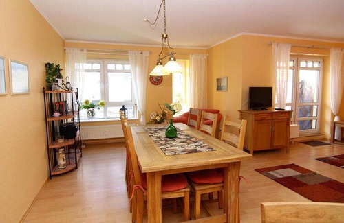 Zingst Apartment | 78 m² Apartment ∙ 2 bedrooms ∙ 4 guests