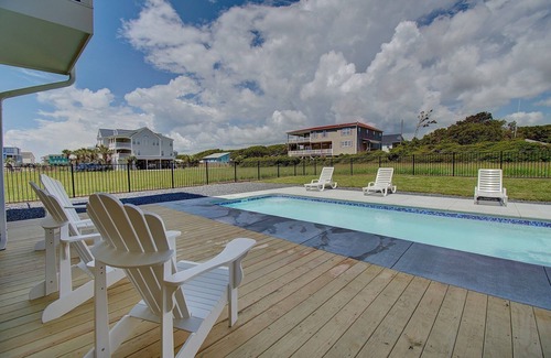 Yaupon Beach House | 7BR/6.5BA Ocean View Home - Pool, Elevator, Dog Friendly, Sleeps 18